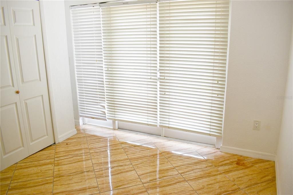 For Rent: $1,900 (3 beds, 2 baths, 1442 Square Feet)