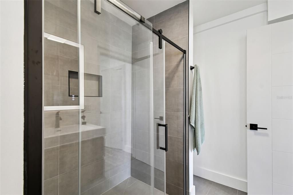 На продажу: $1,975,000 (4 спален, 3 ванн, 2372 Квадратных фут)