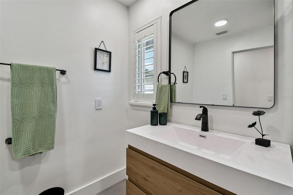 На продажу: $1,975,000 (4 спален, 3 ванн, 2372 Квадратных фут)