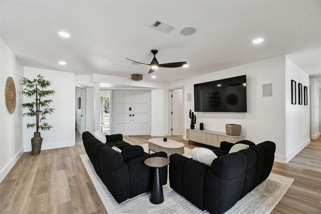 На продажу: $1,975,000 (4 спален, 3 ванн, 2372 Квадратных фут)