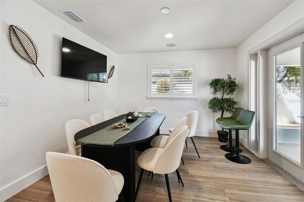 На продажу: $1,975,000 (4 спален, 3 ванн, 2372 Квадратных фут)