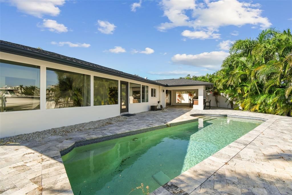 На продажу: $1,975,000 (4 спален, 3 ванн, 2372 Квадратных фут)