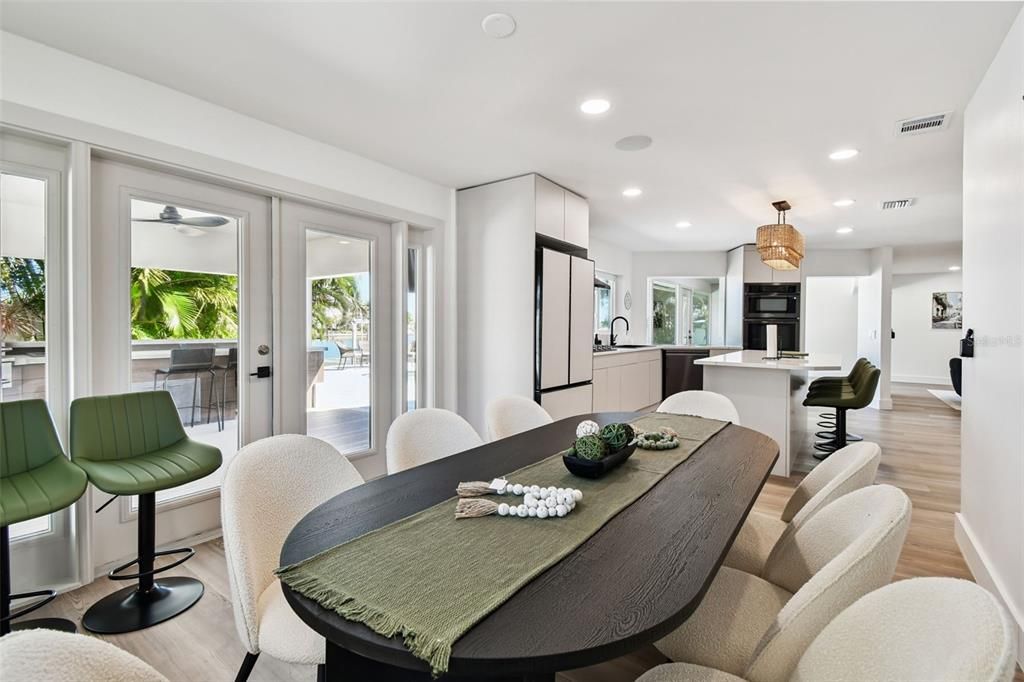 На продажу: $1,975,000 (4 спален, 3 ванн, 2372 Квадратных фут)