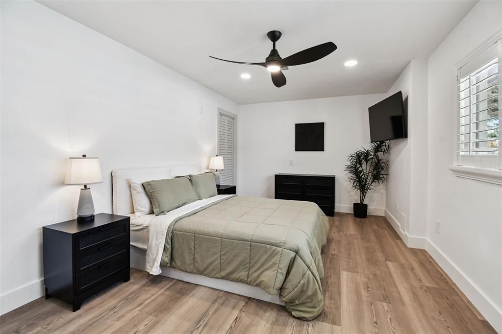 На продажу: $1,975,000 (4 спален, 3 ванн, 2372 Квадратных фут)