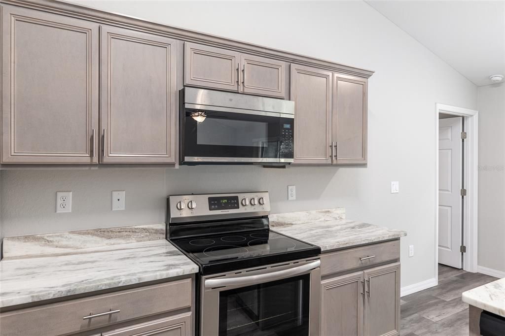 В аренду: $1,845 (3 спален, 2 ванн, 1416 Квадратных фут)