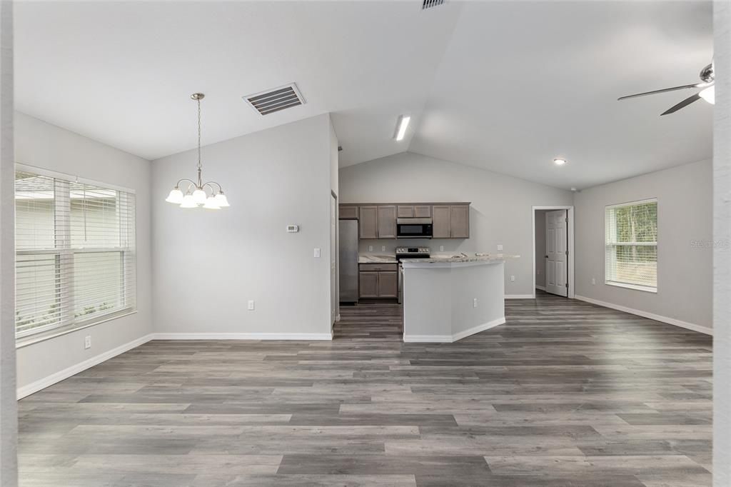 В аренду: $1,845 (3 спален, 2 ванн, 1416 Квадратных фут)