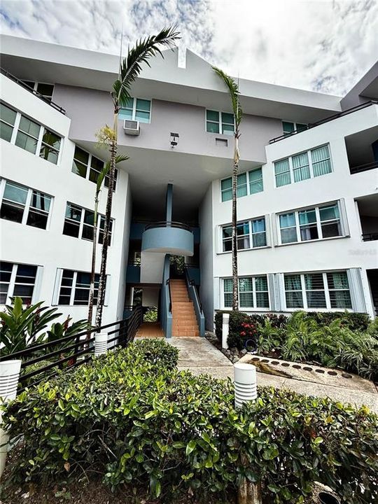 Recently Rented: $2,000 (3 beds, 2 baths, 1550 Square Feet)