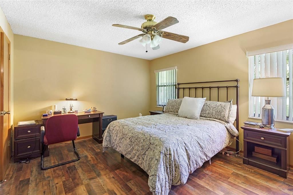 En Venta: $359,900 (3 camas, 3 baños, 1963 Pies cuadrados)