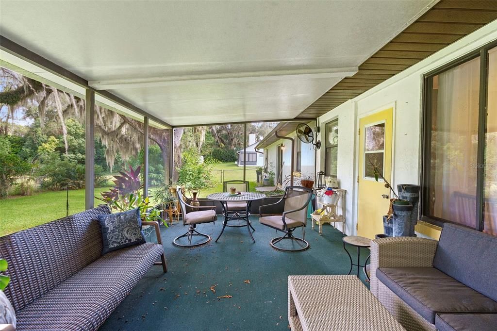 En Venta: $359,900 (3 camas, 3 baños, 1963 Pies cuadrados)