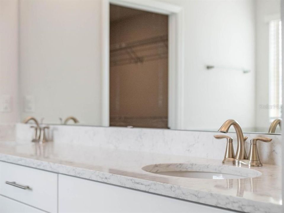 Active With Contract: $820,956 (5 beds, 4 baths, 2866 Square Feet)