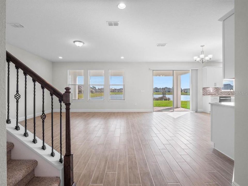 Active With Contract: $820,956 (5 beds, 4 baths, 2866 Square Feet)