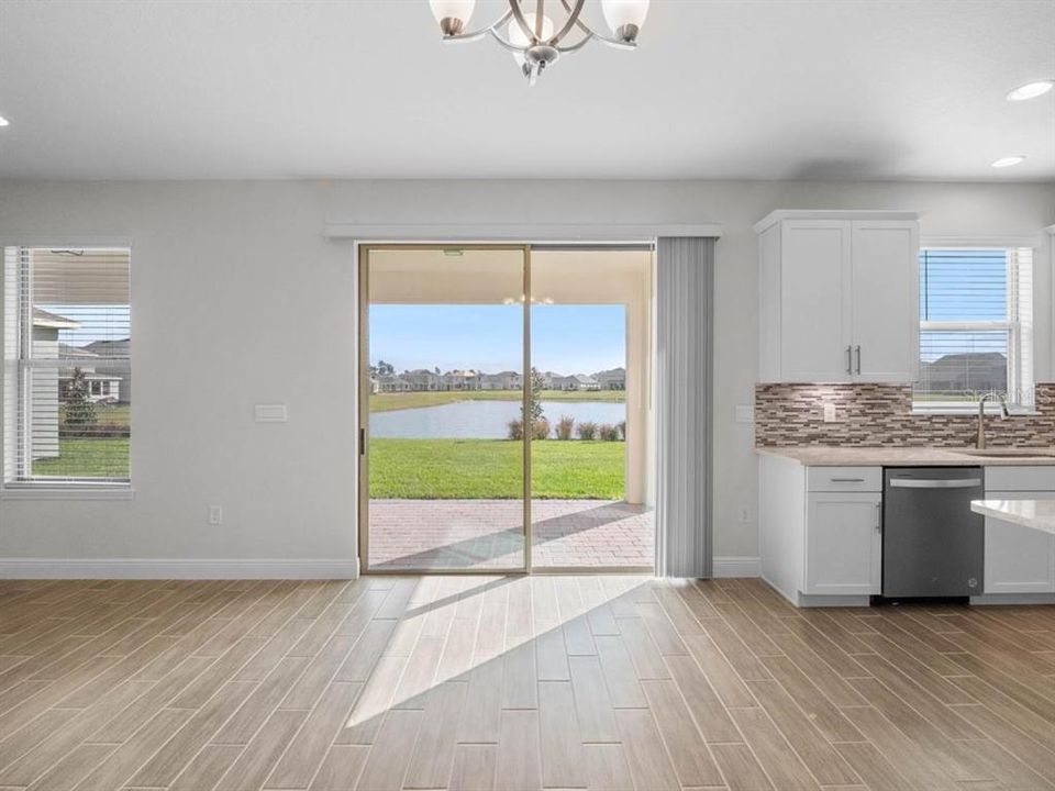 Active With Contract: $820,956 (5 beds, 4 baths, 2866 Square Feet)