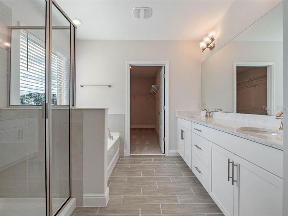 Active With Contract: $820,956 (5 beds, 4 baths, 2866 Square Feet)