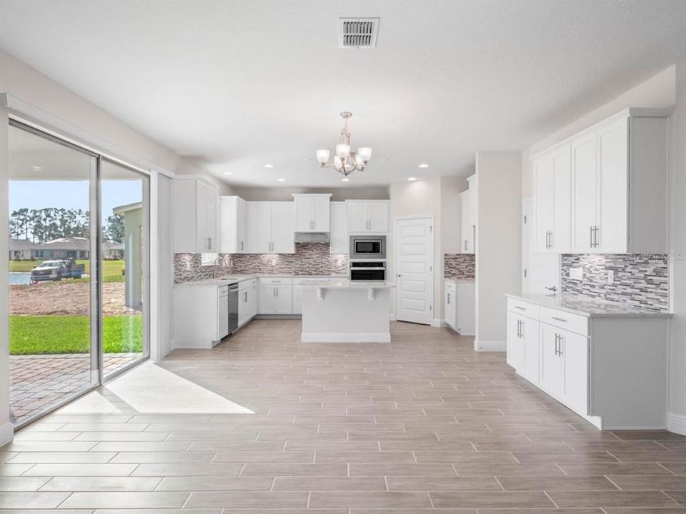 Active With Contract: $820,956 (5 beds, 4 baths, 2866 Square Feet)