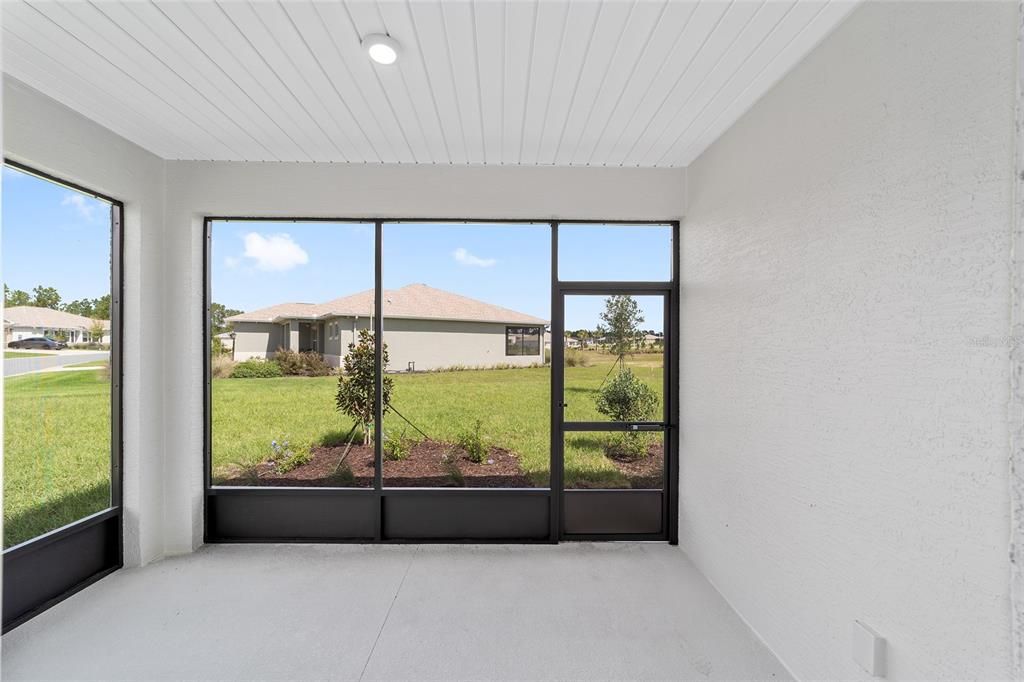 Под контрактом: $295,000 (2 спален, 2 ванн, 1467 Квадратных фут)