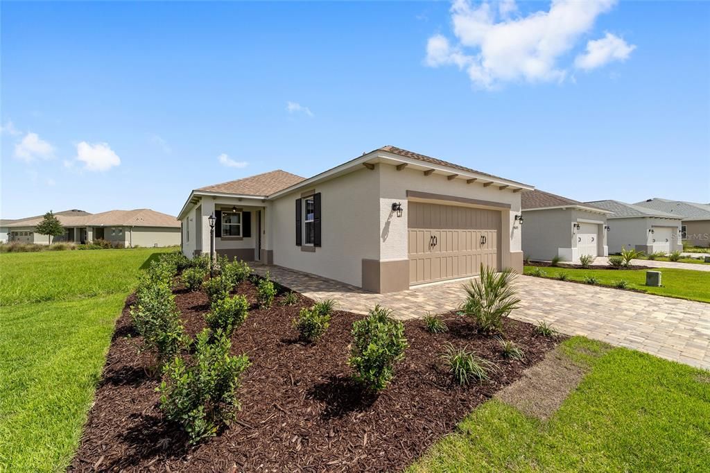 Под контрактом: $295,000 (2 спален, 2 ванн, 1467 Квадратных фут)