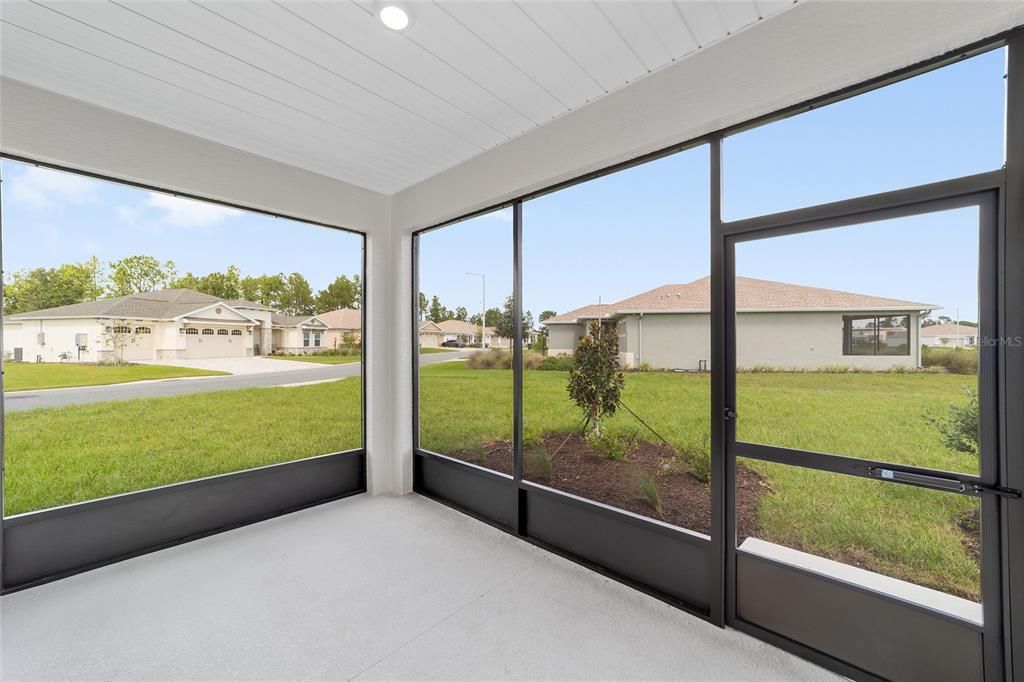 Под контрактом: $295,000 (2 спален, 2 ванн, 1467 Квадратных фут)