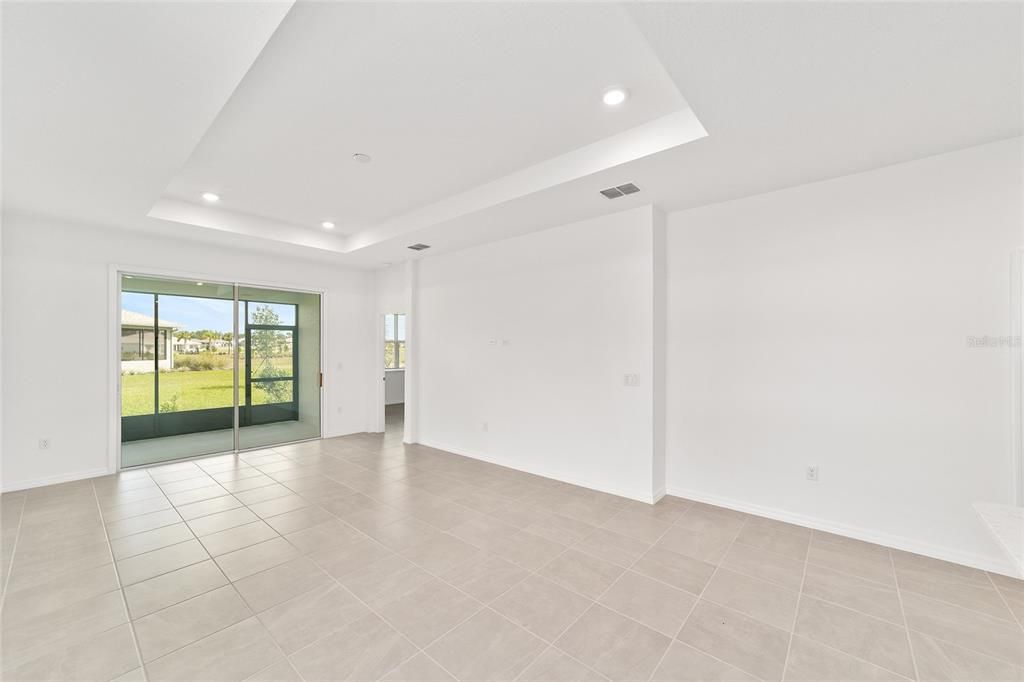 Под контрактом: $295,000 (2 спален, 2 ванн, 1467 Квадратных фут)