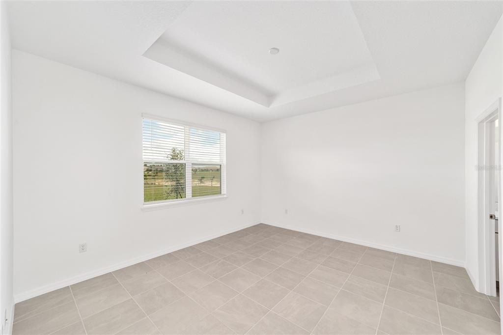 Под контрактом: $295,000 (2 спален, 2 ванн, 1467 Квадратных фут)