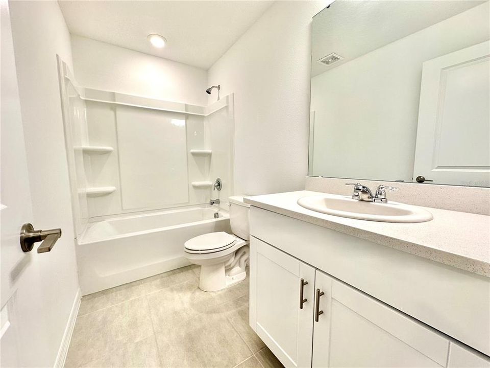 For Rent: $2,075 (3 beds, 2 baths, 1373 Square Feet)