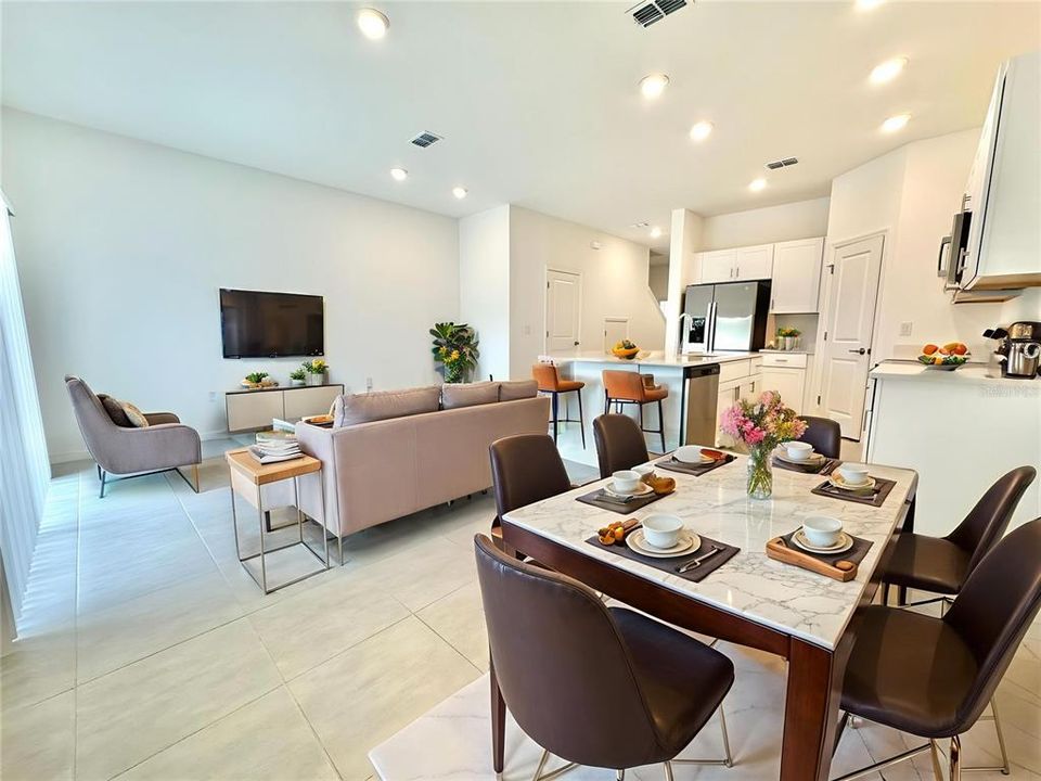 For Rent: $2,075 (3 beds, 2 baths, 1373 Square Feet)