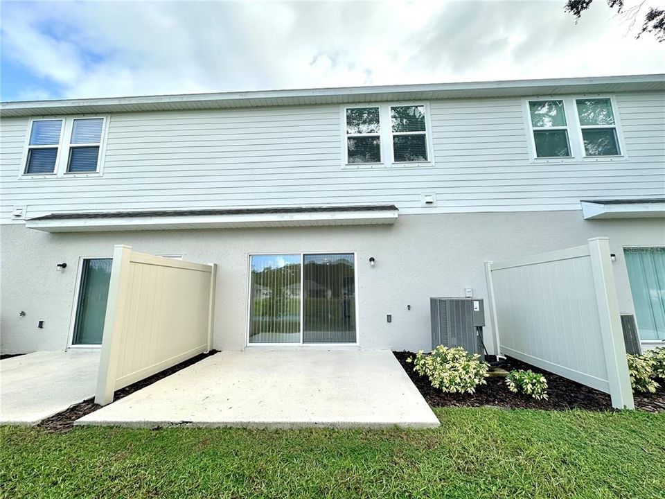 For Rent: $2,075 (3 beds, 2 baths, 1373 Square Feet)