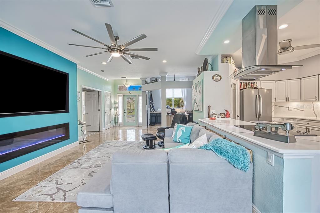 For Sale: $650,000 (3 beds, 2 baths, 2185 Square Feet)