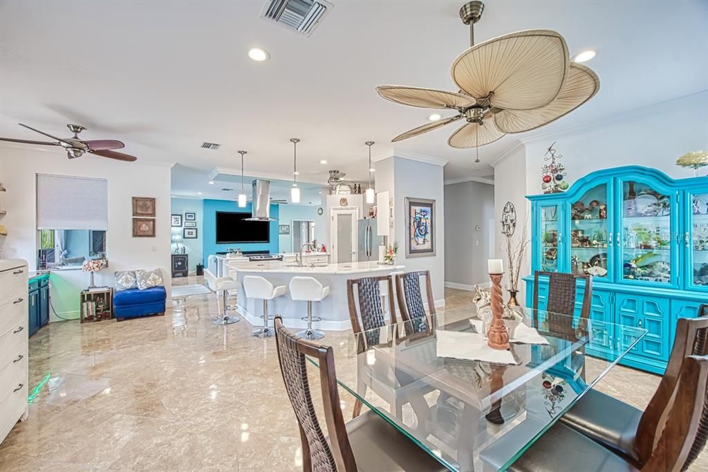 For Sale: $650,000 (3 beds, 2 baths, 2185 Square Feet)