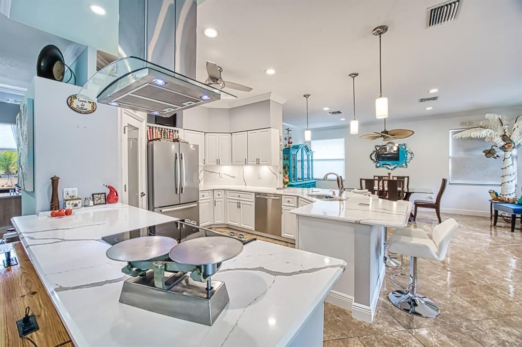 For Sale: $650,000 (3 beds, 2 baths, 2185 Square Feet)