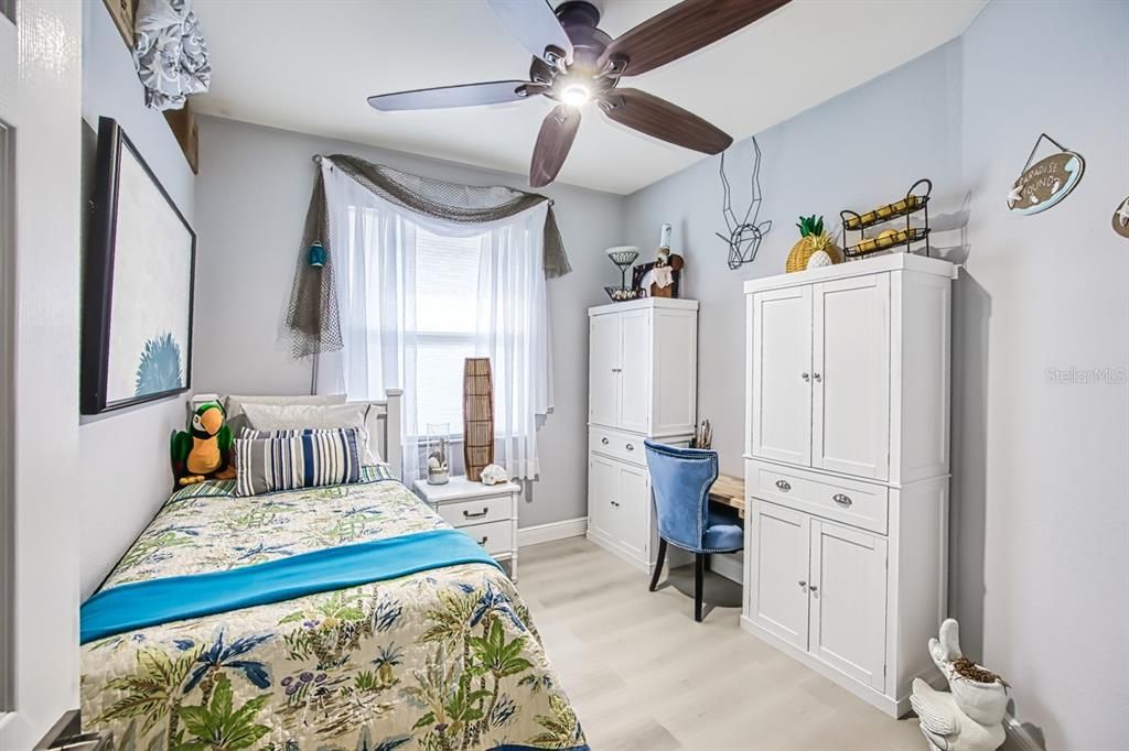 For Sale: $650,000 (3 beds, 2 baths, 2185 Square Feet)