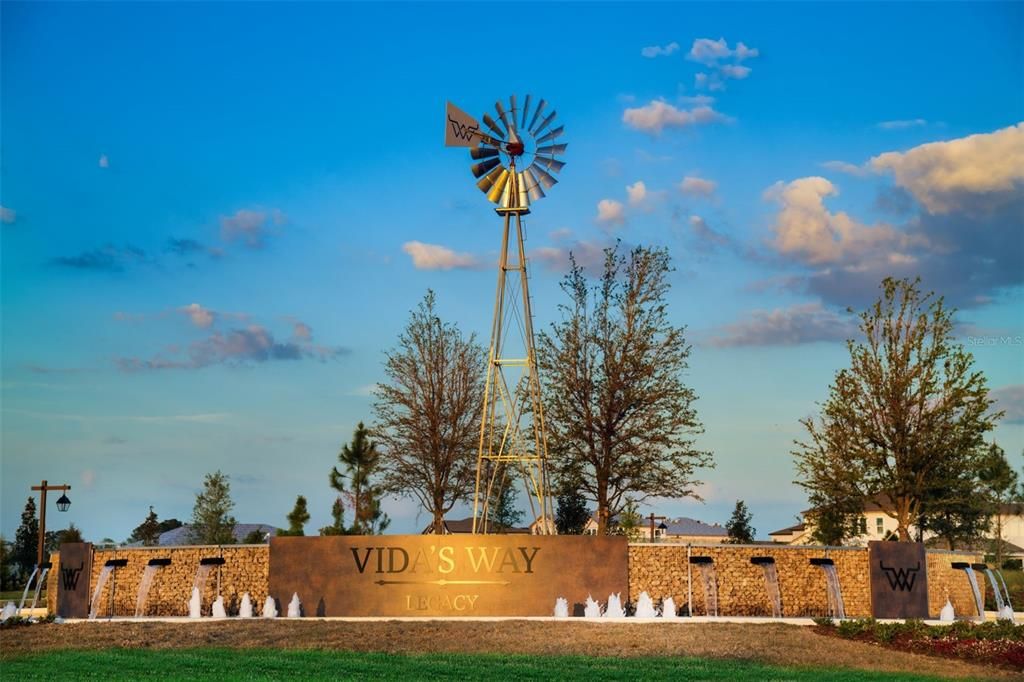 Active With Contract: $470,980 (5 beds, 3 baths, 2615 Square Feet)