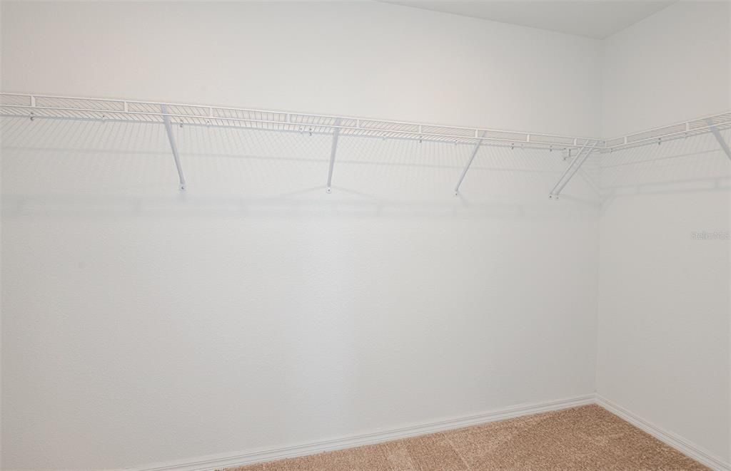 Active With Contract: $470,980 (5 beds, 3 baths, 2615 Square Feet)