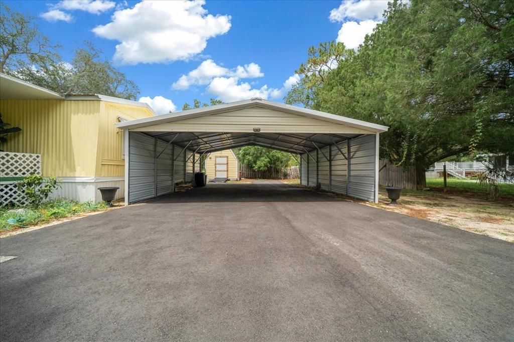 For Sale: $144,900 (2 beds, 1 baths, 784 Square Feet)