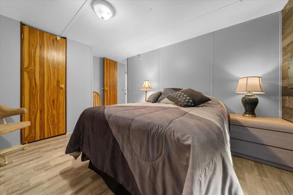 For Sale: $144,900 (2 beds, 1 baths, 784 Square Feet)