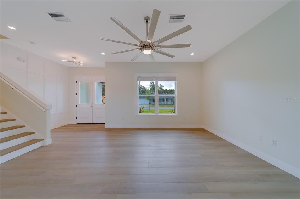 待售: $824,900 (4 贝兹, 2 浴室, 2197 平方英尺)