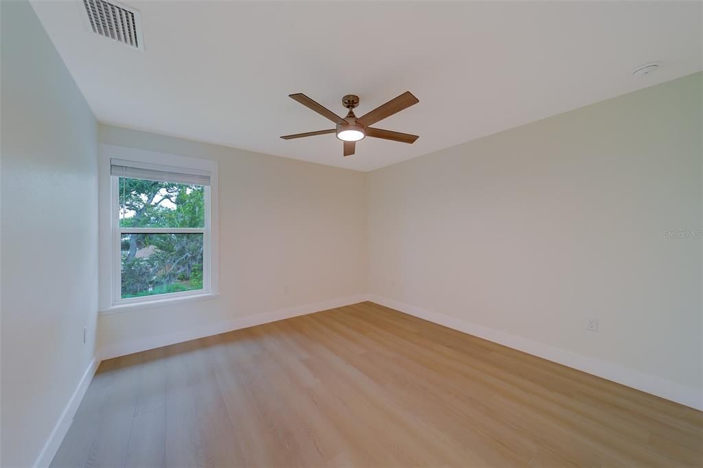 待售: $824,900 (4 贝兹, 2 浴室, 2197 平方英尺)