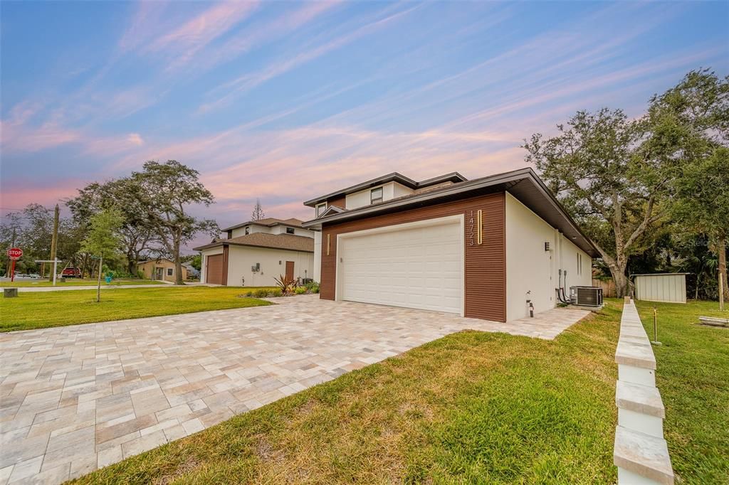 待售: $824,900 (4 贝兹, 2 浴室, 2197 平方英尺)