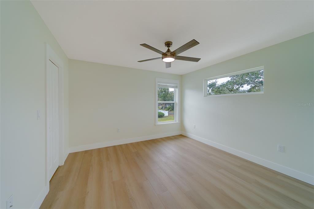 待售: $824,900 (4 贝兹, 2 浴室, 2197 平方英尺)