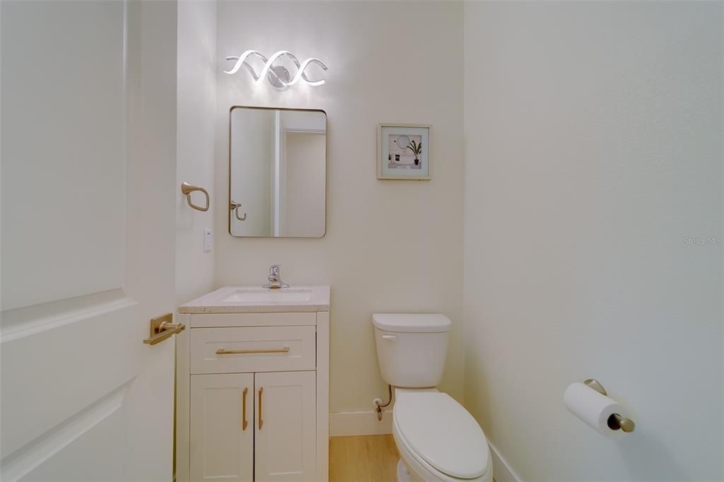 待售: $824,900 (4 贝兹, 2 浴室, 2197 平方英尺)