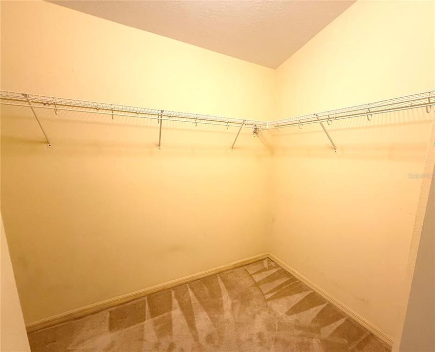 En Venta: $409,000 (4 camas, 2 baños, 2091 Pies cuadrados)