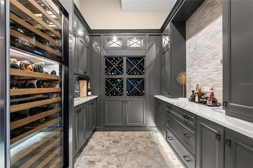 For Sale: $6,795,000 (5 beds, 5 baths, 7521 Square Feet)