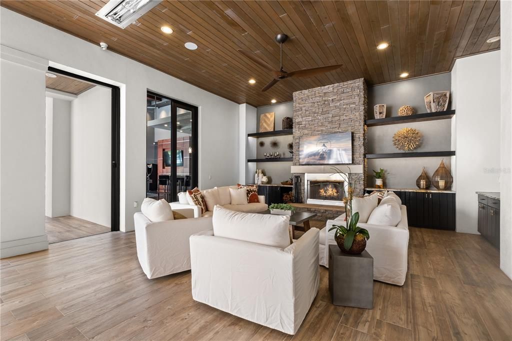 For Sale: $6,795,000 (5 beds, 5 baths, 7521 Square Feet)