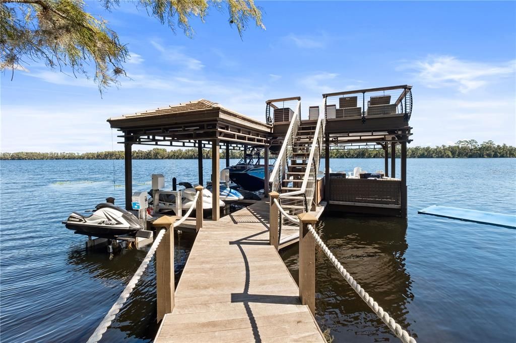 For Sale: $6,795,000 (5 beds, 5 baths, 7521 Square Feet)