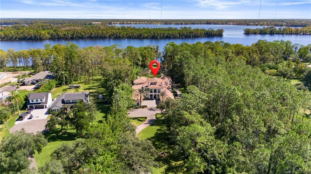 For Sale: $6,795,000 (5 beds, 5 baths, 7521 Square Feet)