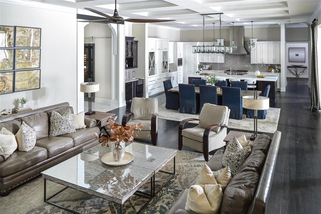 For Sale: $6,795,000 (5 beds, 5 baths, 7521 Square Feet)