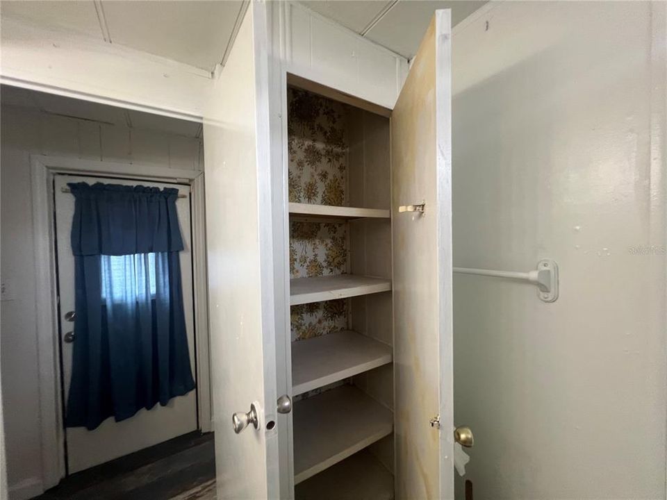 На продажу: $138,000 (2 спален, 1 ванн, 672 Квадратных фут)