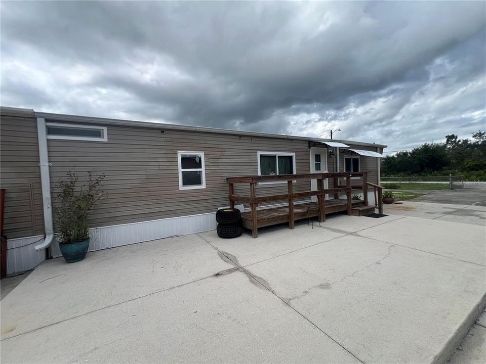 На продажу: $138,000 (2 спален, 1 ванн, 672 Квадратных фут)