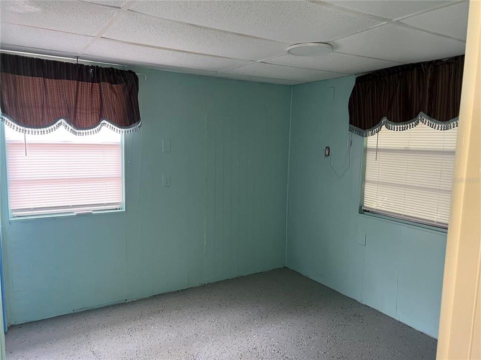 На продажу: $138,000 (2 спален, 1 ванн, 672 Квадратных фут)