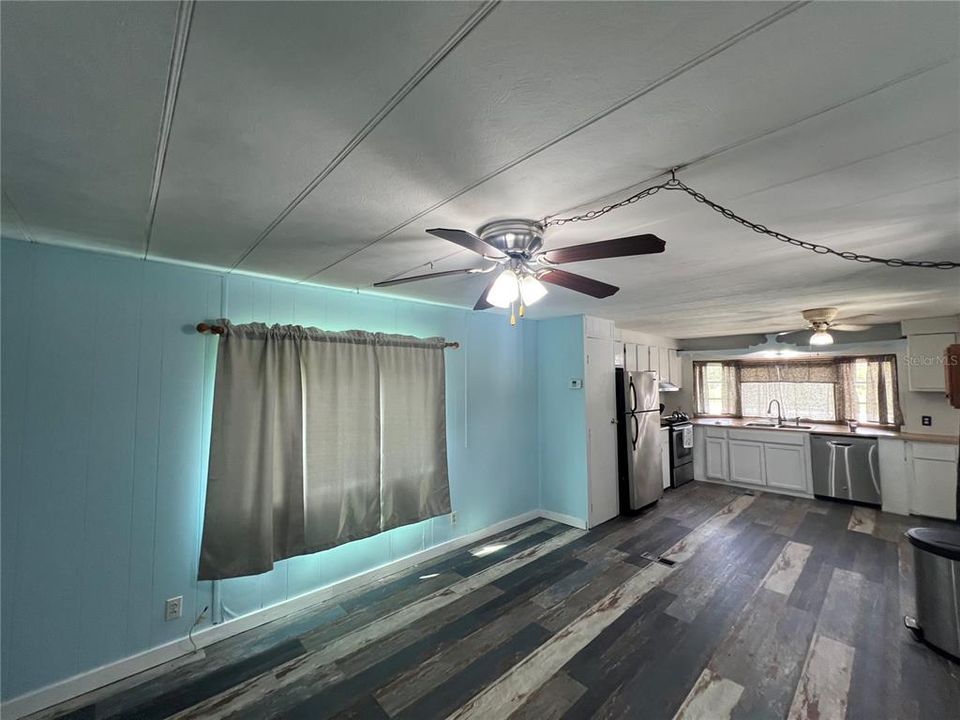 На продажу: $138,000 (2 спален, 1 ванн, 672 Квадратных фут)