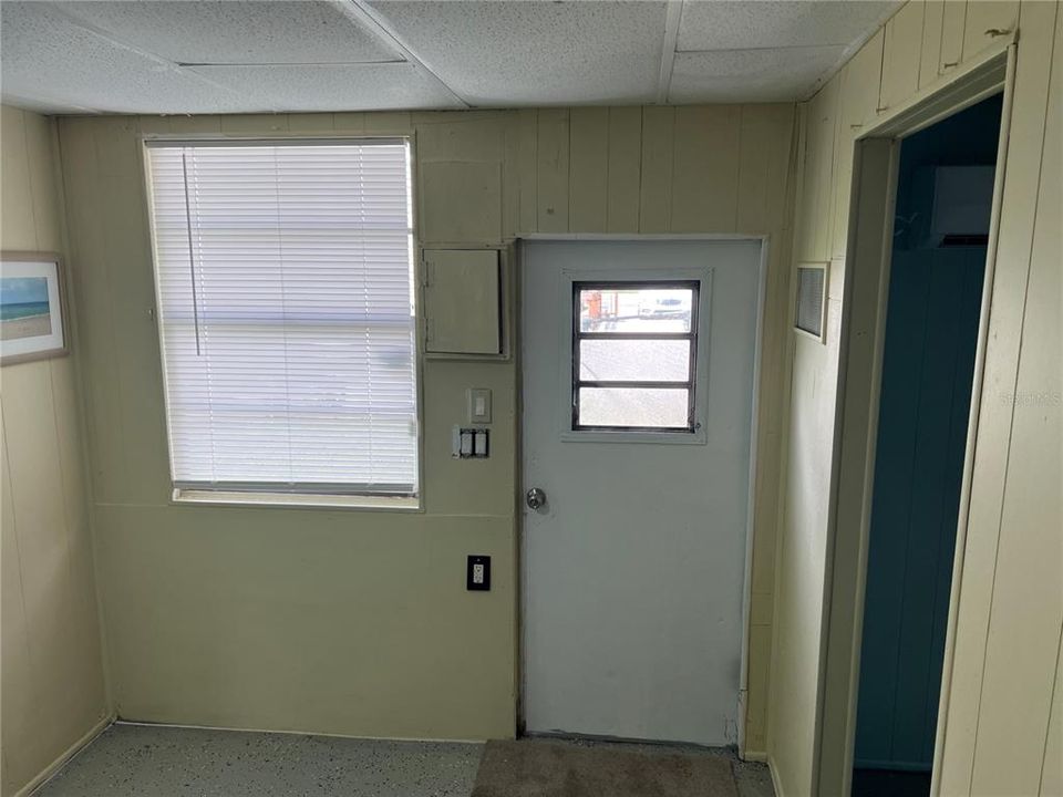 На продажу: $138,000 (2 спален, 1 ванн, 672 Квадратных фут)